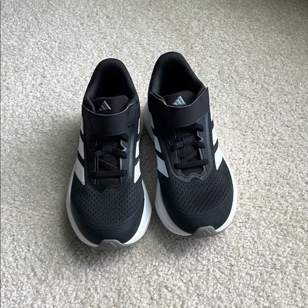 Adidas Durango SL2 boys sneaker- size 2